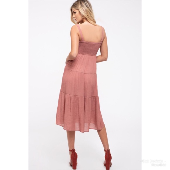 ❤️LAST! Rose Woven Smocked Tiered Midi Dress! - Picture 5 of 5